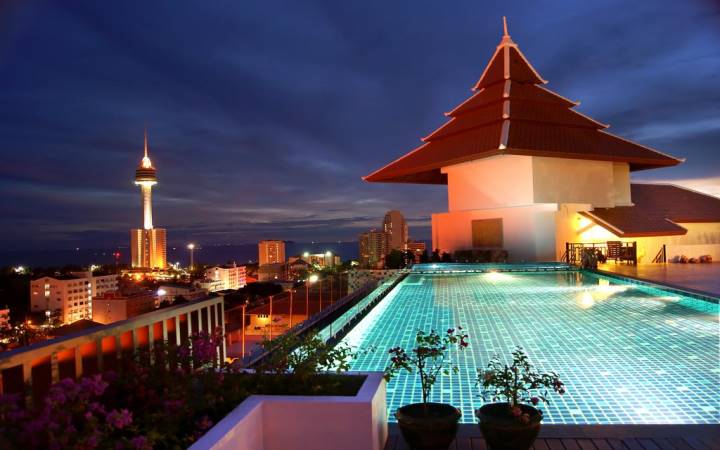 AIYARA GRAND HOTEL