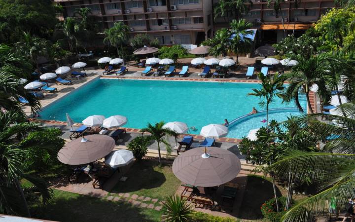 BASAYA BEACH HOTEL & RESORT