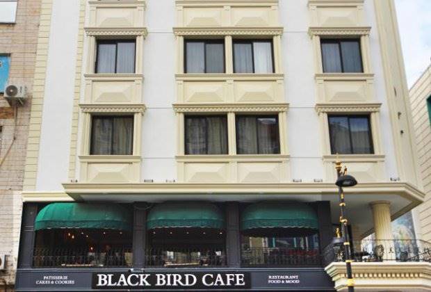BLACK BIRD HOTEL