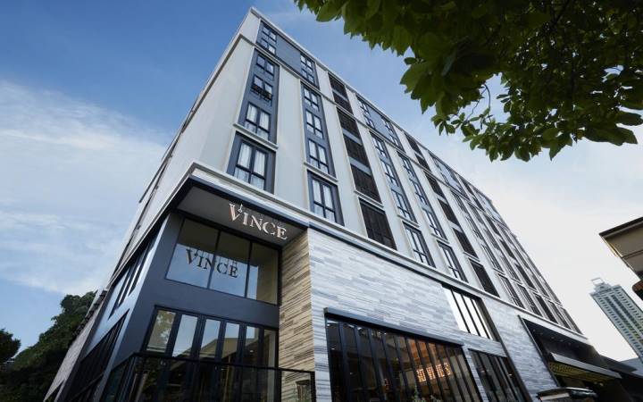 VINCE HOTEL PRATUNAM
