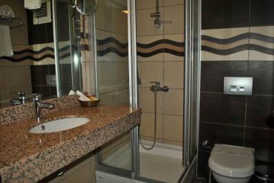 AKGUN HOTEL LALELI