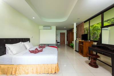 BAAN KARON HILL PHUKET RESORT