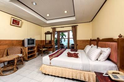BAAN KARON HILL PHUKET RESORT