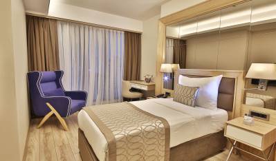 BOF HOTELS CEO SUITE ATASEHIR