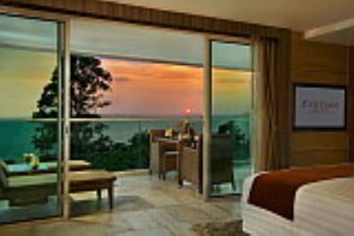 CENTARA GRAND PHRATAMNAK PATTAYA