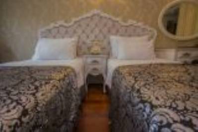 DELUXE GOLDEN HORN HOTEL