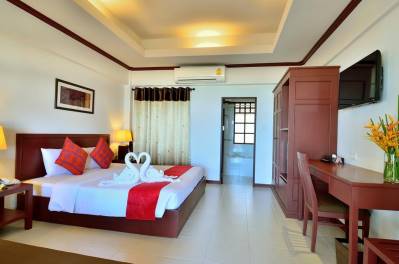 FIRST BUNGALOW BEACH RESORT
