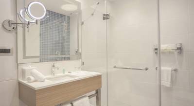 FOUR POINTS BY SHERATON ISTANBUL BATISEHIR