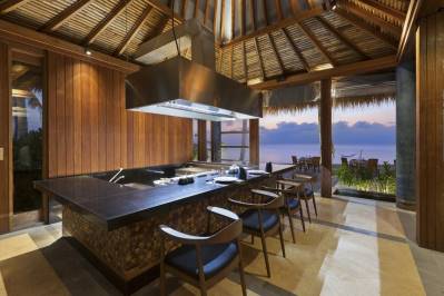 FURAVERI ISLAND RESORT & SPA