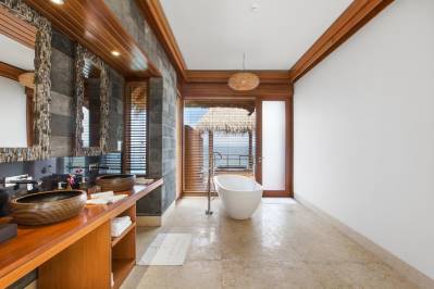 FURAVERI ISLAND RESORT & SPA