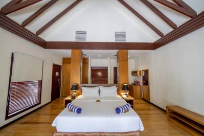 FURAVERI ISLAND RESORT & SPA