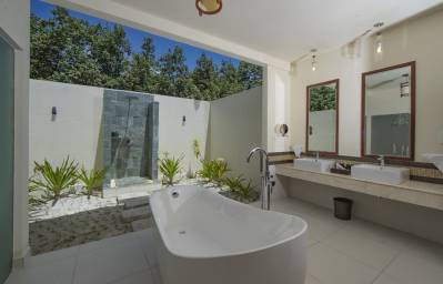 FURAVERI ISLAND RESORT & SPA