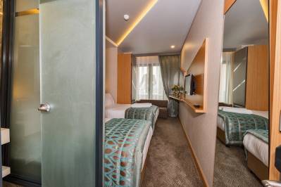 GENOVA HOTEL