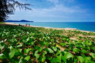 HOLIDAY INN RESORT PHUKET MAI KHAO BEACH
