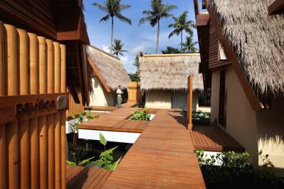 HOLIDAY INN RESORT PHUKET MAI KHAO BEACH
