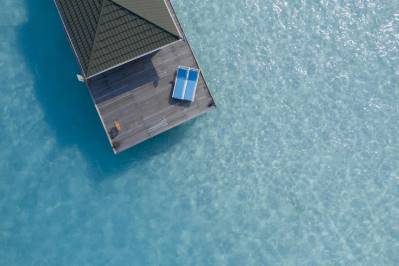 HOLIDAY ISLAND RESORT & SPA