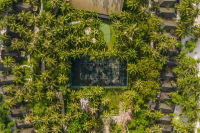 HOLIDAY ISLAND RESORT & SPA