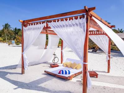 HOLIDAY ISLAND RESORT & SPA