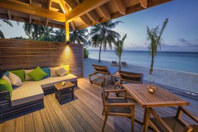 HURAWALHI ISLAND RESORT