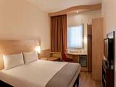 IBIS ESENYURT