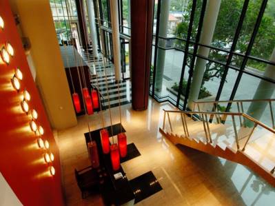 LONG BEACH GARDEN HOTEL & SPA