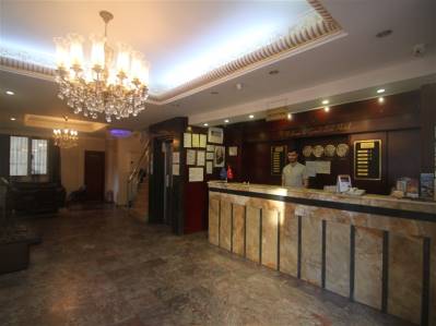 GRAND LIZA