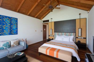 MEERU ISLAND RESORT & SPA