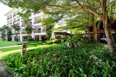 NAITHONBURI BEACH RESORT PHUKET