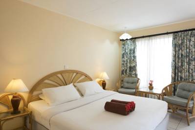 PARADISE ISLAND RESORT & SPA