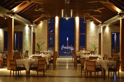 PARADISE ISLAND RESORT & SPA