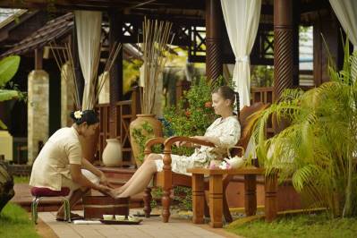 PARADISE ISLAND RESORT & SPA