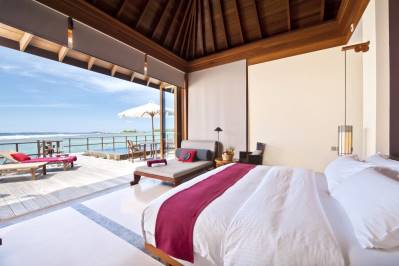 PARADISE ISLAND RESORT & SPA