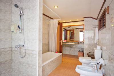 ROYAL ISLAND RESORT & SPA