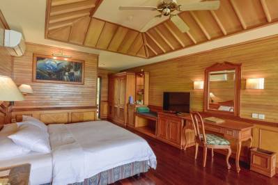 ROYAL ISLAND RESORT & SPA