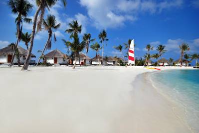 SAFARI ISLAND RESORT & SPA