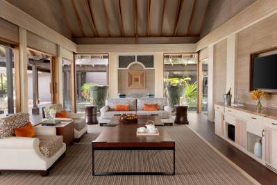 SHANGRI-LA`S VILLINGILI RESORT & SPA