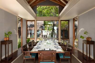 SHANGRI-LA`S VILLINGILI RESORT & SPA