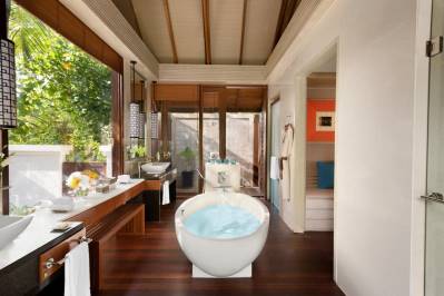 SHANGRI-LA`S VILLINGILI RESORT & SPA