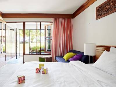 SUNWING KAMALA BEACH