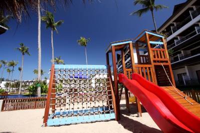SUNWING KAMALA BEACH