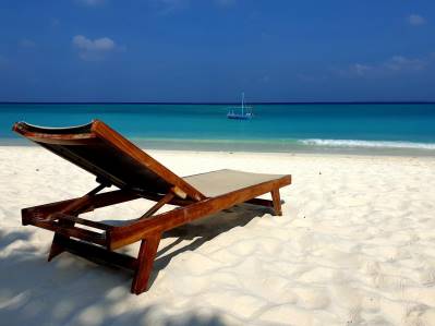 THE BAREFOOT ECO HOTEL