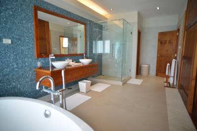 VAKARUFALHI ISLAND RESORT
