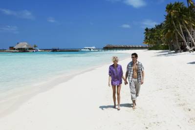 VELIGANDU ISLAND RESORT & SPA