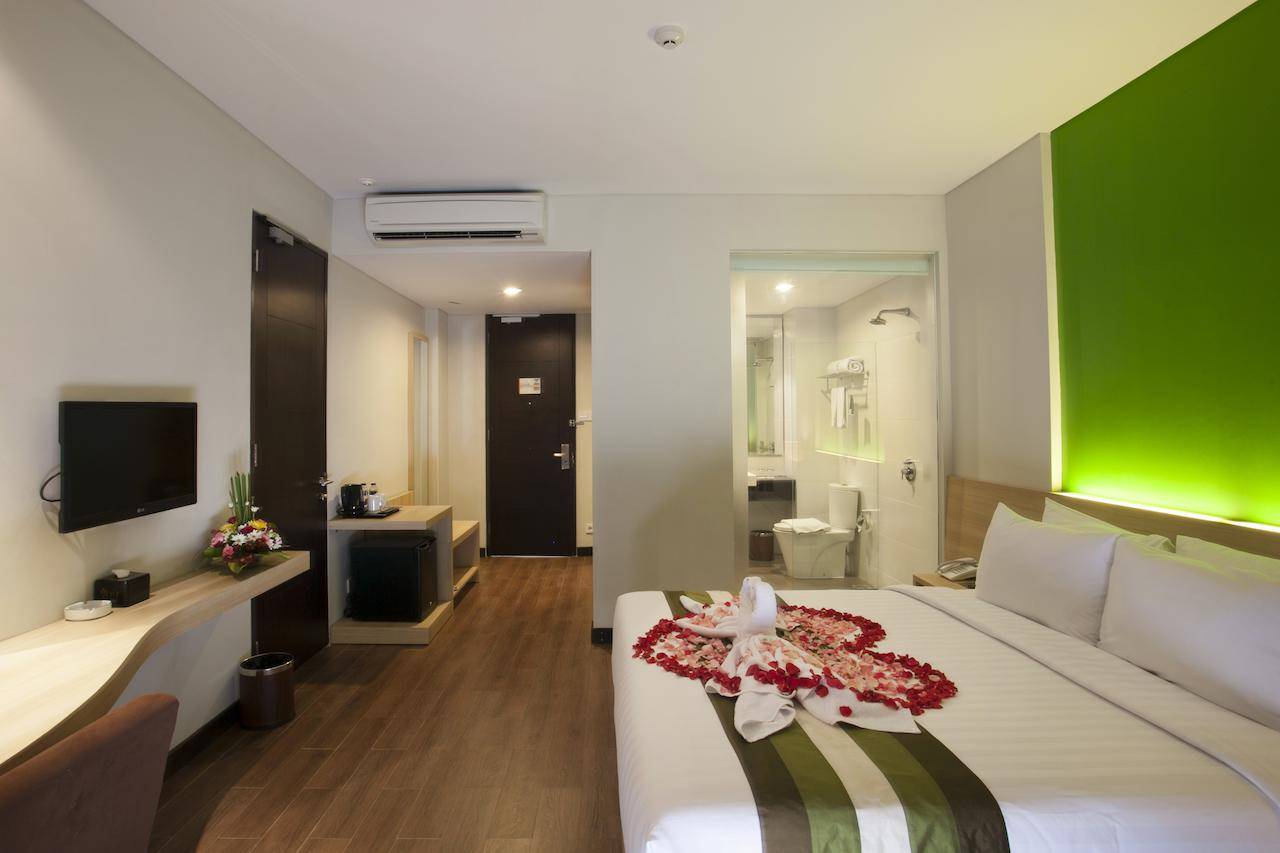 Grand Whiz Hotel Nusa Dua Bali 4 Nusa Dua. Grand Whiz Hotel Nusa Dua Супериор номер. Конференц-центр Бали Нуса Дуа.